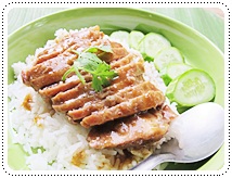 http://pim.in.th/images/all-one-dish-food/kao-moo-ob/kao-moo-ob-01.JPG