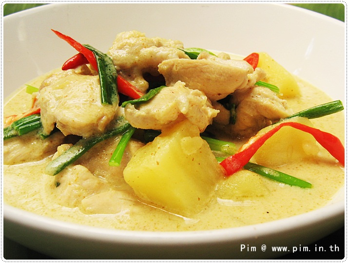 http://pim.in.th/images/all-side-dish-chicken-egg-duck/chicken-and-potato-in-curry-soup/chicken-and-potato-in-curry-soup-03.JPG