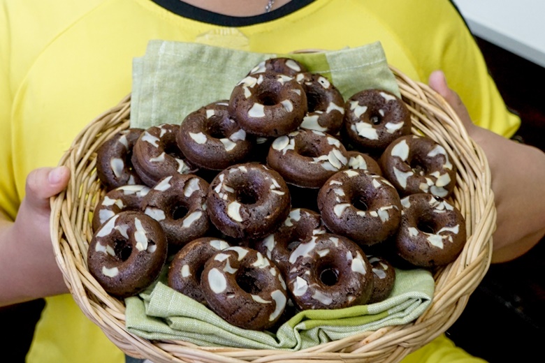 mini brownie donut 11