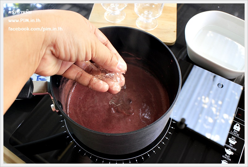 strawberry panna cotta 09