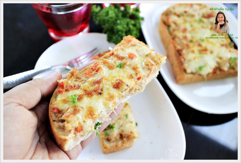 baked tuna bread with cheese 13