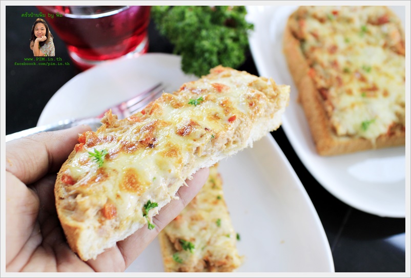 baked tuna bread with cheese 14