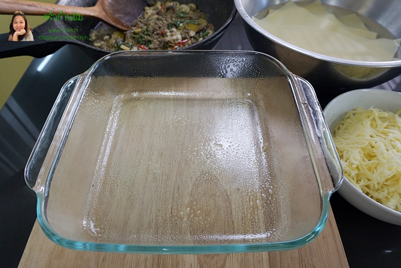 beef green curry lasagna 14
