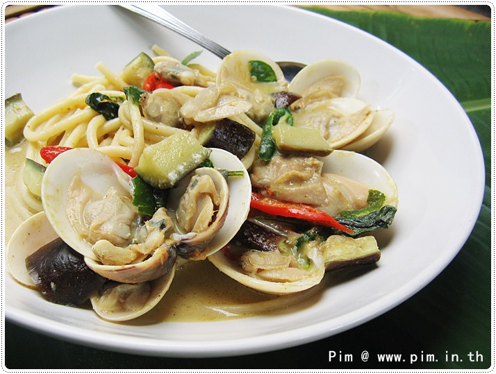 http://pim.in.th/images/all-one-dish-food/bucatini-with-green-curry-sauce/bucatini-with-green-curry-sauce-03.JPG