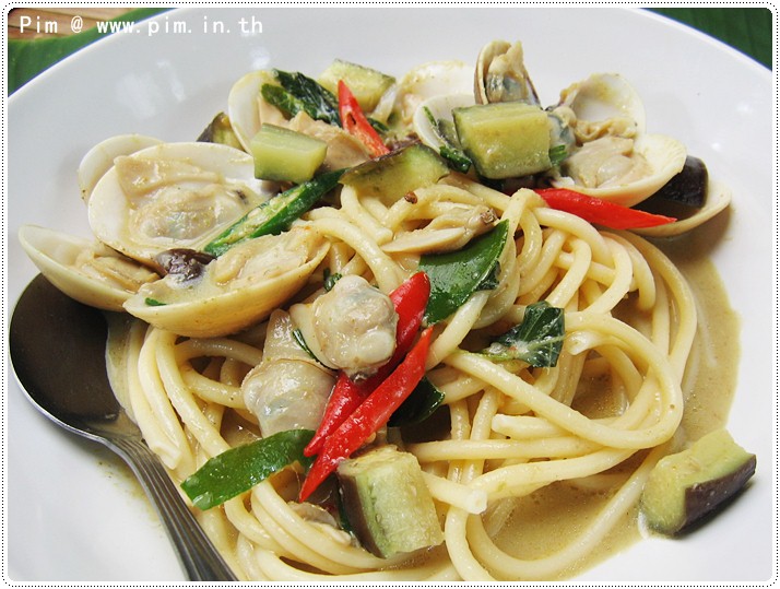 http://pim.in.th/images/all-one-dish-food/bucatini-with-green-curry-sauce/bucatini-with-green-curry-sauce-05.JPG