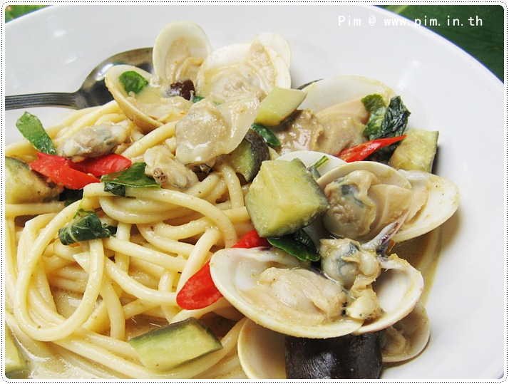 http://pim.in.th/images/all-one-dish-food/bucatini-with-green-curry-sauce/bucatini-with-green-curry-sauce-27.JPG