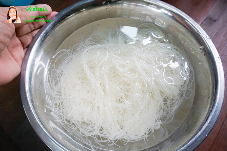 fried rice vermicelli with shrimp and garlic sauce 03