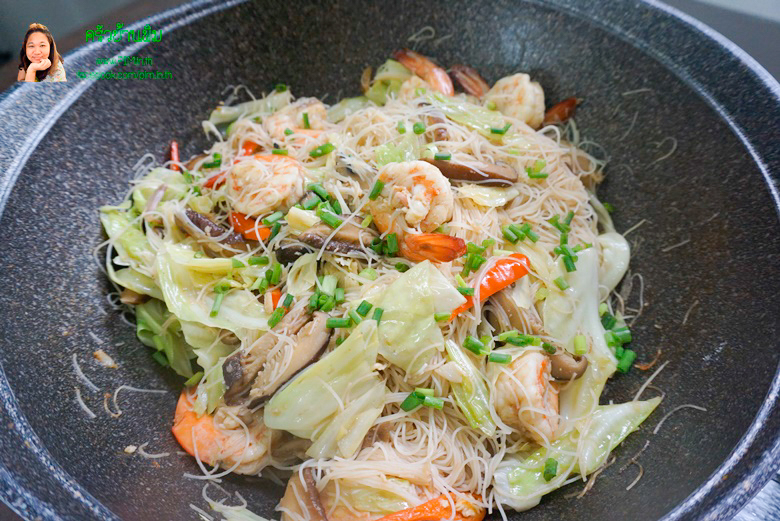 fried rice vermicelli with shrimp and garlic sauce 21