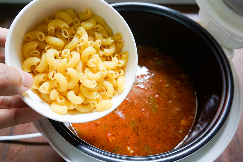macaroni beef soup 09