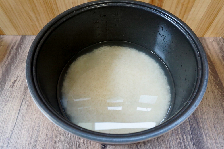 mixed rice in rice cooker 06