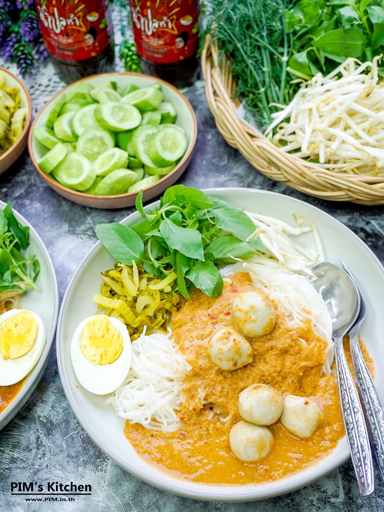 rice noodles with fish curry sauce 24