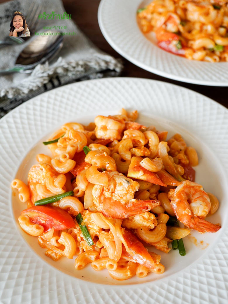 stir fried macaroni with prawn 16