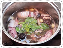 http://pim.in.th/images/all-one-dish-shrimp-crab/squid-soup/squid-soup-01.JPG