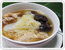 http://pim.in.th/images/all-side-dish-chicken-egg-duck/napa-cabbage-soup/napa-cabbage-soup-01.JPG