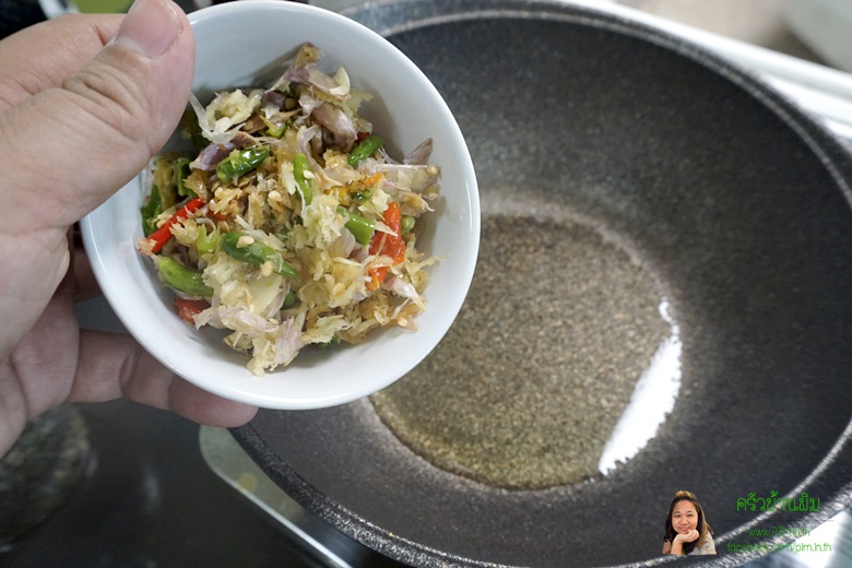 deep fried mackerel with chili garlic sauce 06