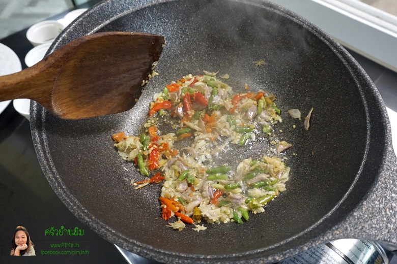 deep fried mackerel with chili garlic sauce 07