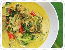 http://pim.in.th/images/all-side-dish-fish/kang-pladuk-with-baiyeera/kang-pladuk-baiyeera-19.JPG