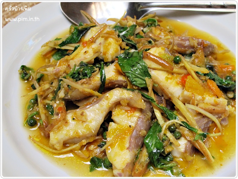 http://www.pim.in.th/images/all-side-dish-fish/pad-cha-pla-tubtim/pad-cha-pla-tubtim-113.JPG