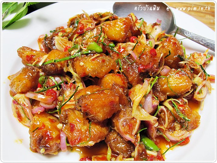 http://pim.in.th/images/all-side-dish-fish/pla-pla-tubtim-tod/red-tilapia-spicy-salad-18.JPG