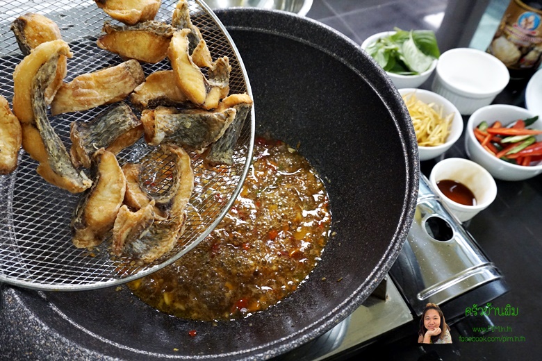 stir fried fish with chili sauce 12
