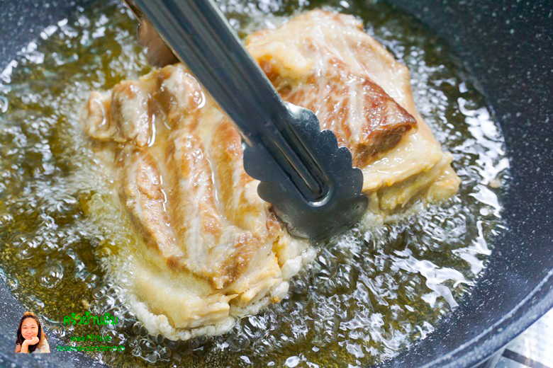 crispy pork with sweet black soya sauce 16