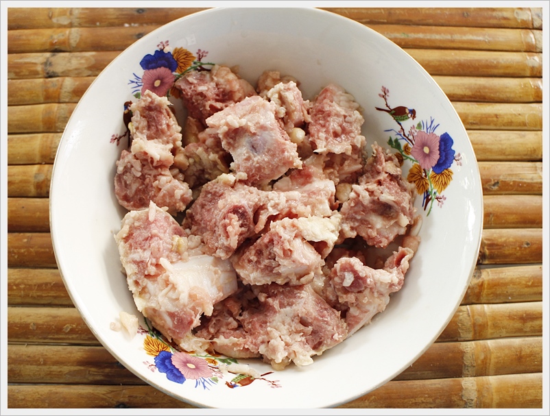 http://www.pim.in.th/images/all-side-dish-pork/fermented-pork-spare-ribs/fermented-pork-spare-ribs-05.JPG