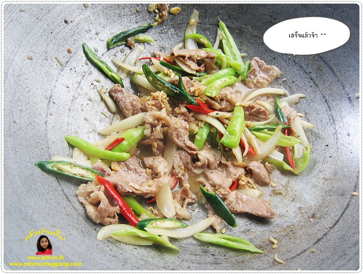 http://pim.in.th/images/all-side-dish-pork/fried-pork-with-chilli/fried-pork-with-green-chilli-19.JPG