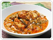 http://pim.in.th/images/all-side-dish-pork/pork-and-garcina-leaves-in-red-curry/pork-and-garcina-leaves-in-red-curry-02.JPG