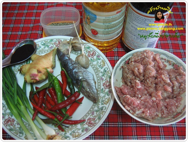 http://www.pim.in.th/images/all-side-dish-pork/pork-chop-with-saled-fish/pork-chop-with-salted-fish-04.JPG