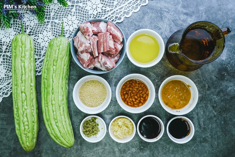 stewed pork ribs with chinese bitter gourd 01