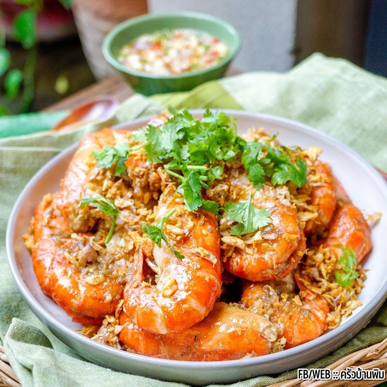 fried river prawn with garlic 14