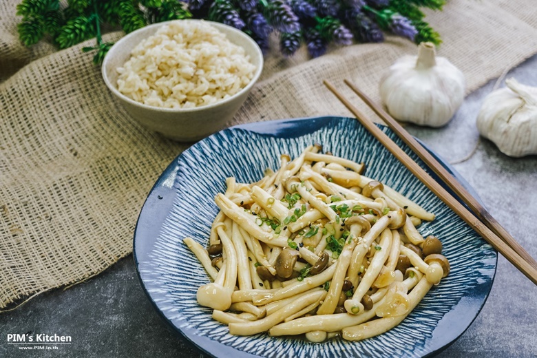 fried mushroom with garlic and butter 11