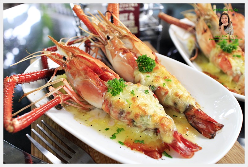 baked river prawn with cheese 11